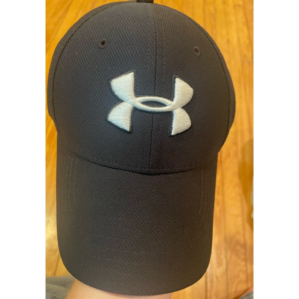 Black and white under armor hat